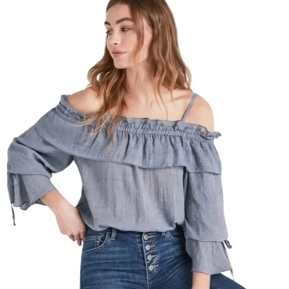 Lucky Brand Tops - LUCKY BRAND Cold Shoulder‎ Chambray Top 2 for $22❇️